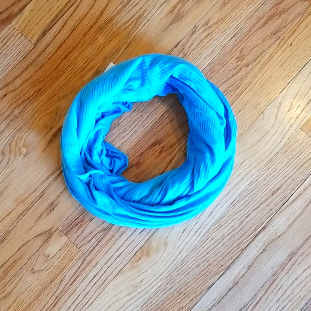 Nike Dri-Fit Infinity Scarf
